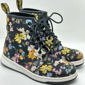 Dr. Martens Darcy Floral Newton Canvas Ankle Boots Women’s Size 6